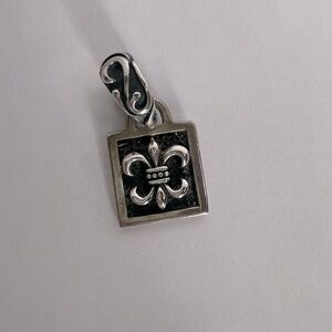 Silpada Sterling Silver Fleur de Lis Pendant